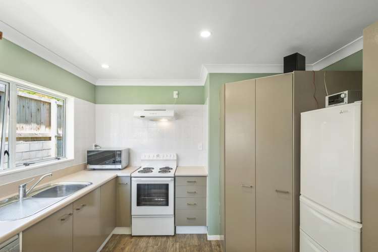 20b Lisbon Street Greerton_8