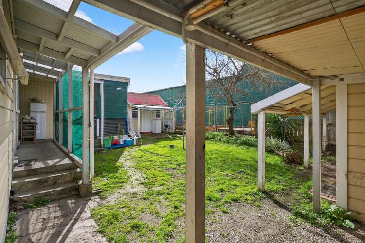 335 Childers Road Gisborne_14