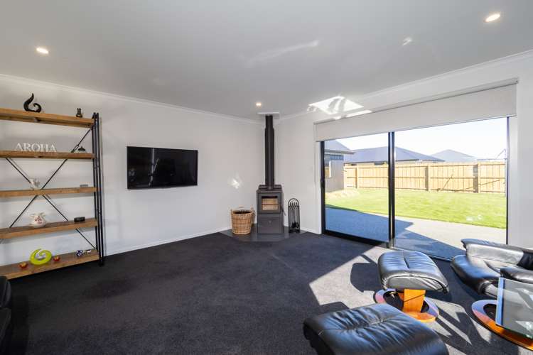 8 Redhaven Rise Netherby_8