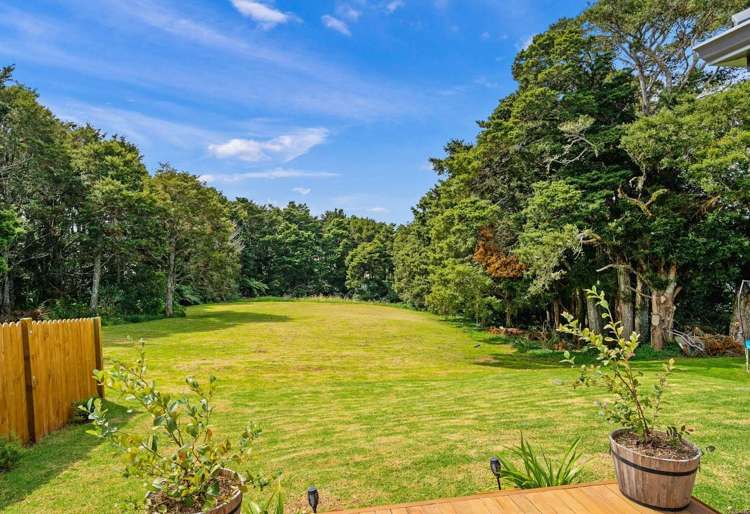 40 Pebble Beach Boulevard Te Kamo_13