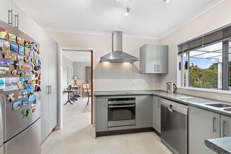 28 Bartlett Grove Tawa_7