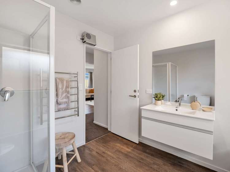 20 Sandstone Crescent Rolleston_15