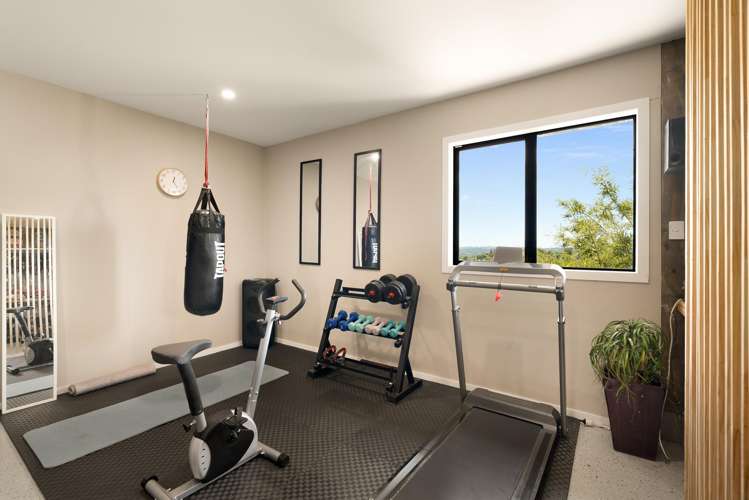 354 Whitford Road Whitford_19