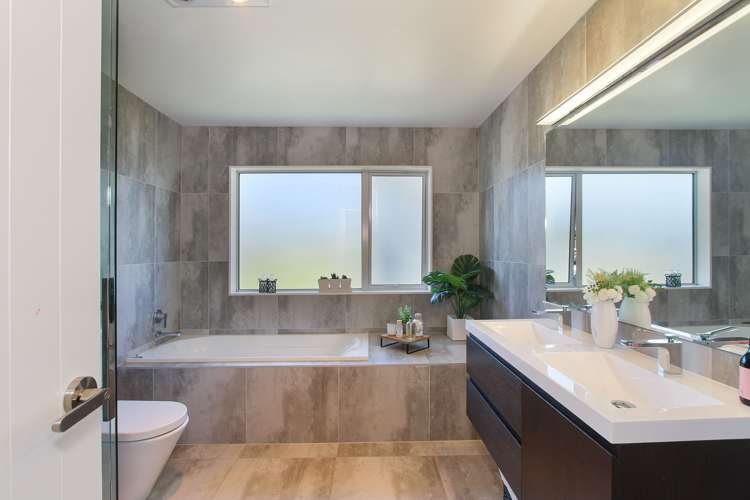 12 Parkview Drive Gulf Harbour_8