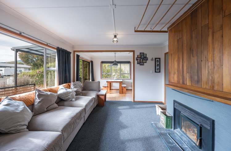 8 Dickens Street Stoke_4