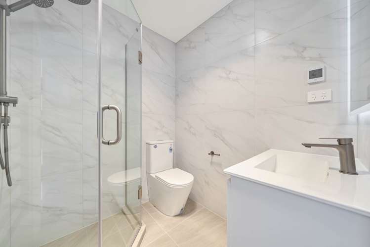 8/18 Scott Road Hobsonville_10