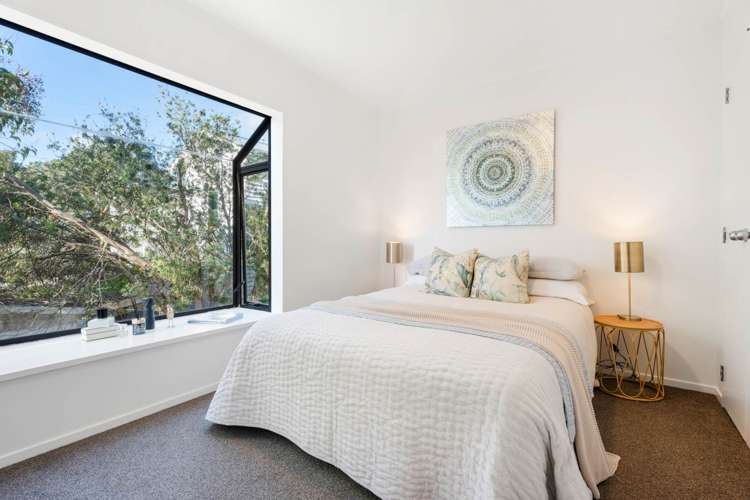 2/14 Abbotts Way Remuera_10