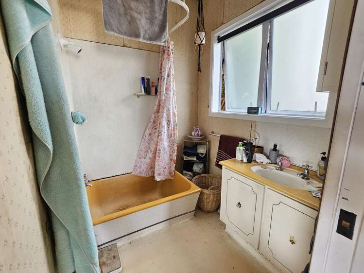 8 Masters Street Greymouth_5