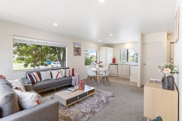 12/1 Melview Place New Lynn_15