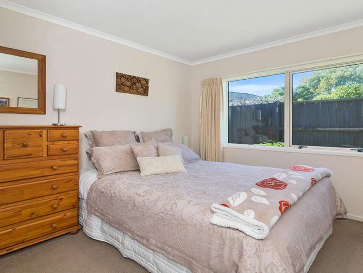 11 Courtenay Place Owhata_10