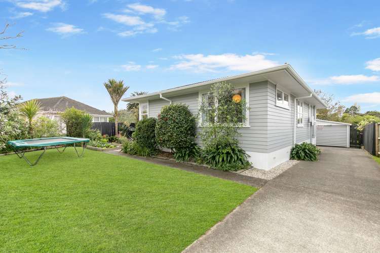 33 Crocombe Crescent Beach Haven_18