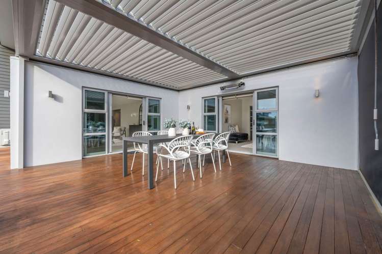 26 Columbia Crescent Beachlands_13