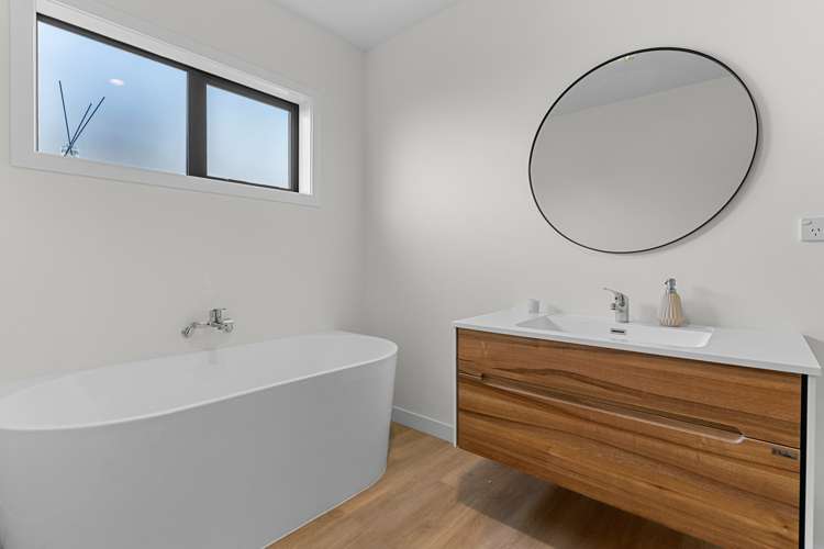 15 Blue Moon Rise Langs Beach_19