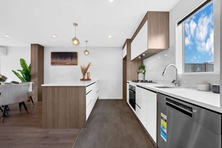 7 Freshland Drive Flat Bush_11