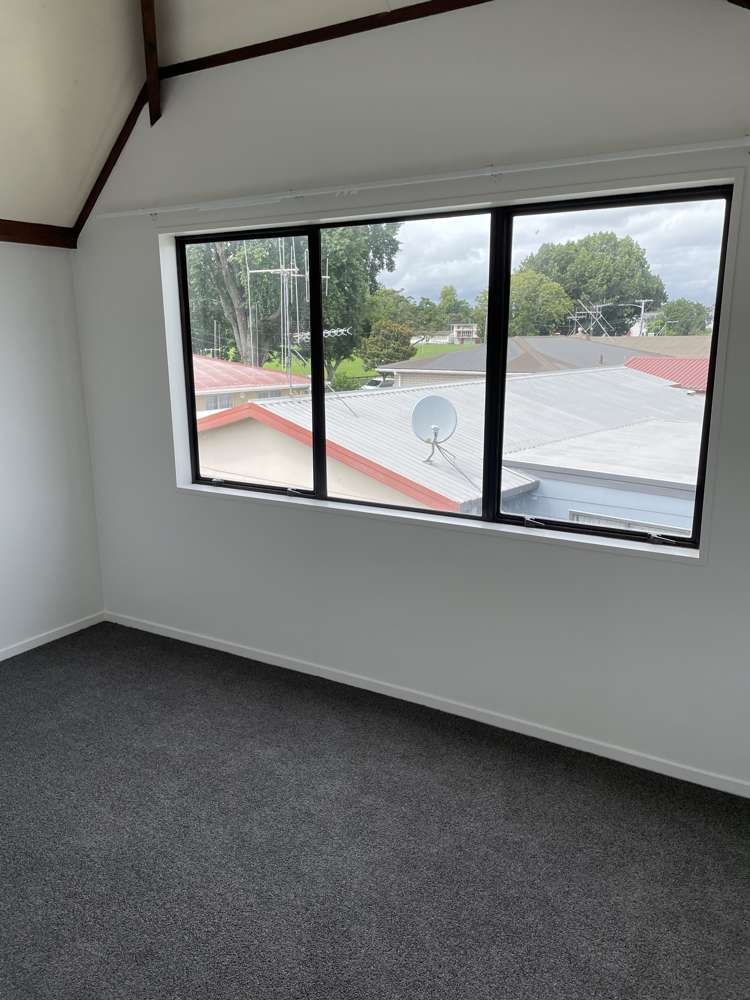 4 Charles Street Bellevue_8