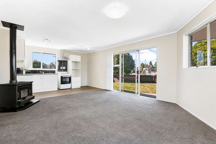 7 Bradley Place Nawton_0