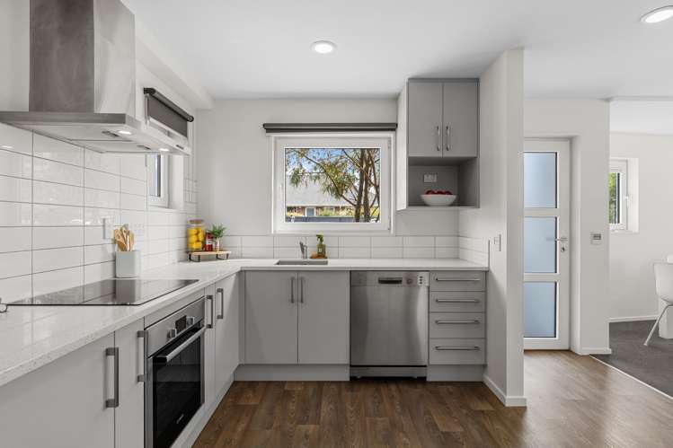 1/6 Feilding Street Addington_2