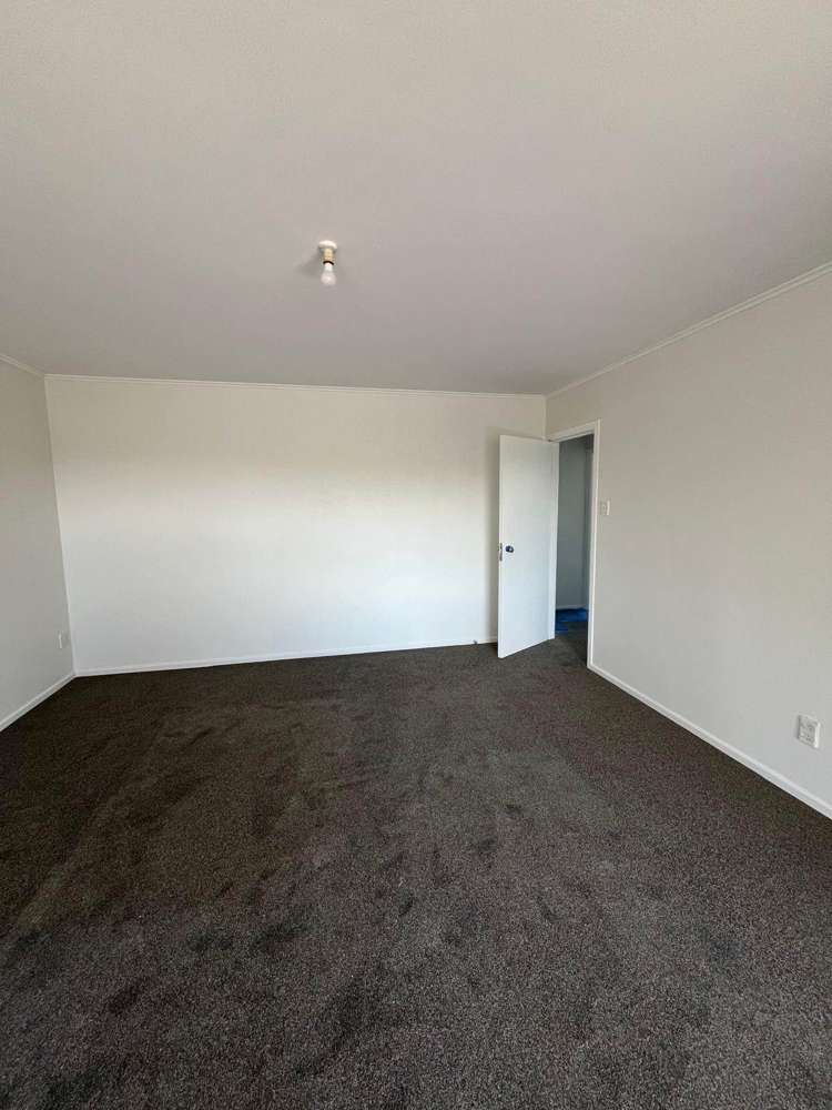 261 Portage Road Papatoetoe_3