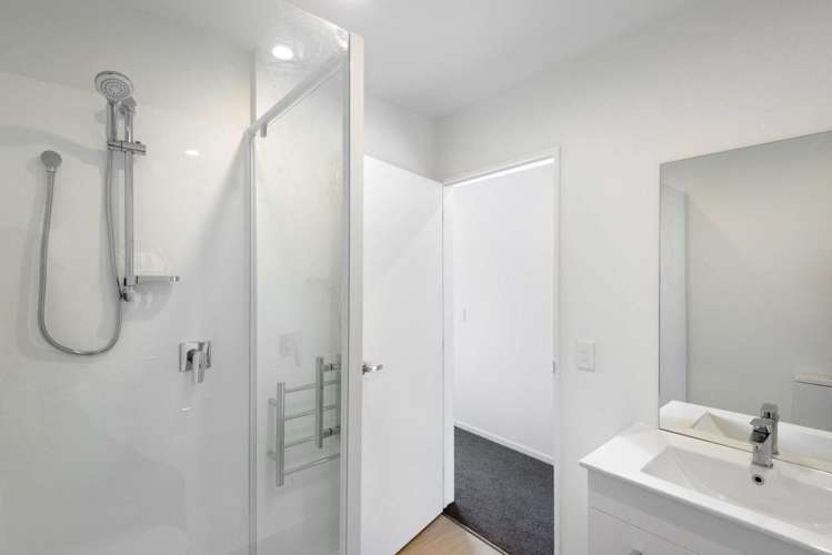 2/20 Inglis Street Phillipstown_11