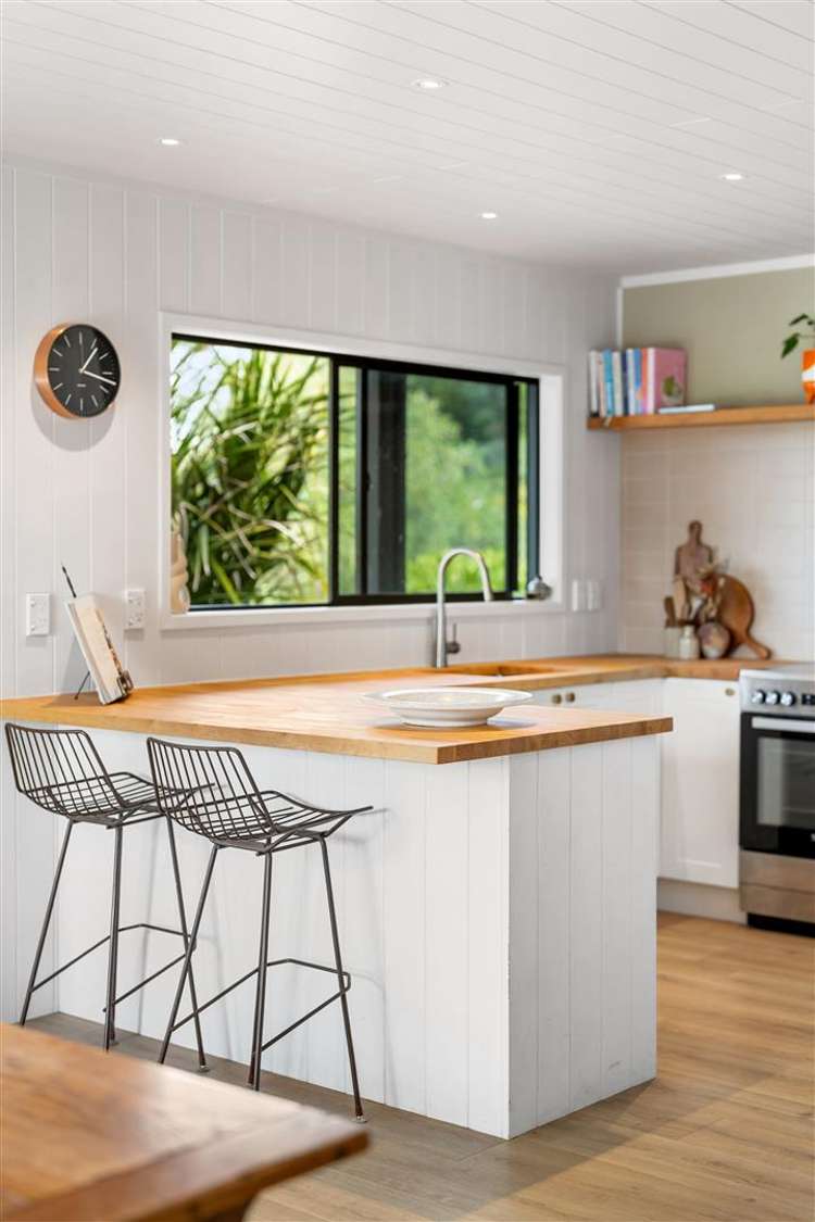 111 Waireka Place Whangamata_7