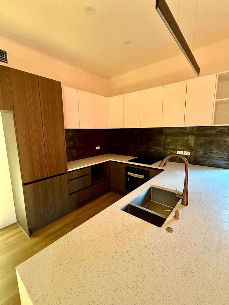 52 Aspiring Avenue Clover Park_3