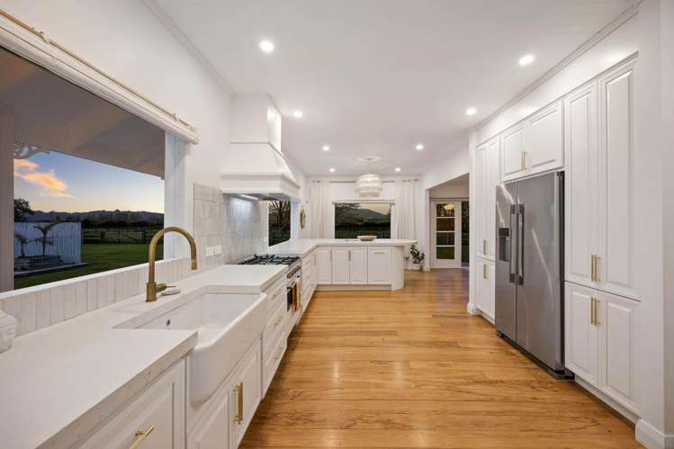 161 Monument Road Clevedon_3