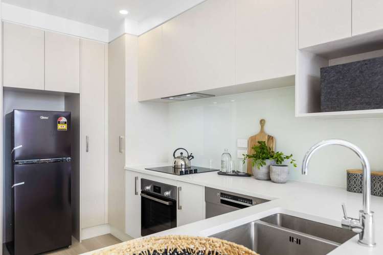 13/2 Moor Avenue Te Atatu Peninsula_8