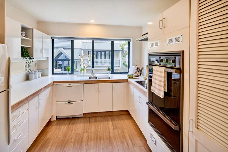 4/14 Harriett Street Thorndon_5