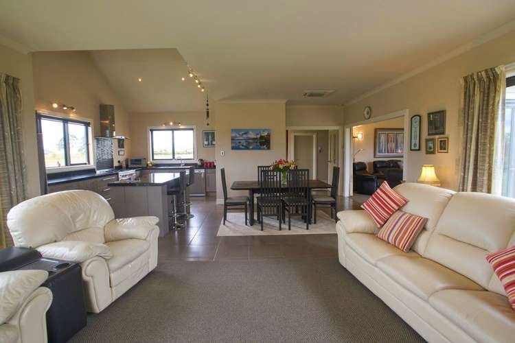 64 Breaksea Street Te Anau_6