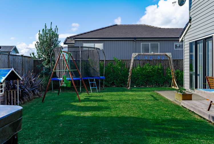 2 Taikura Avenue Red Beach_13