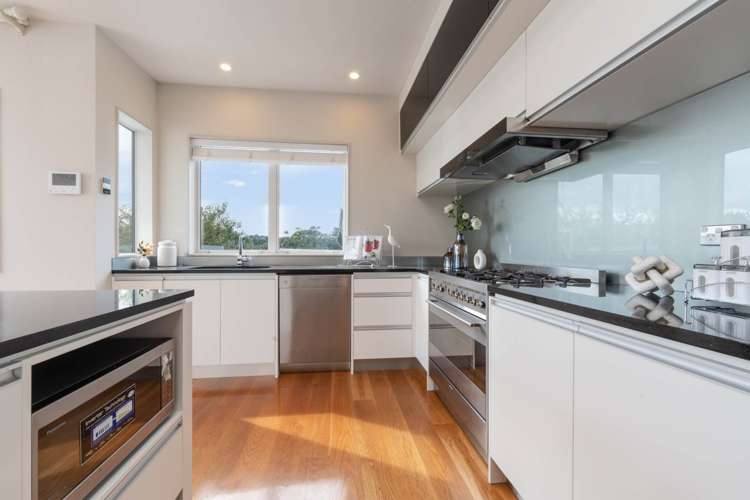 6 Rogers Avenue Eastern Beach_8