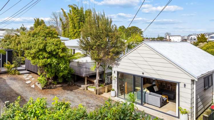 1/141 Edmonton Road Te Atatu South_14