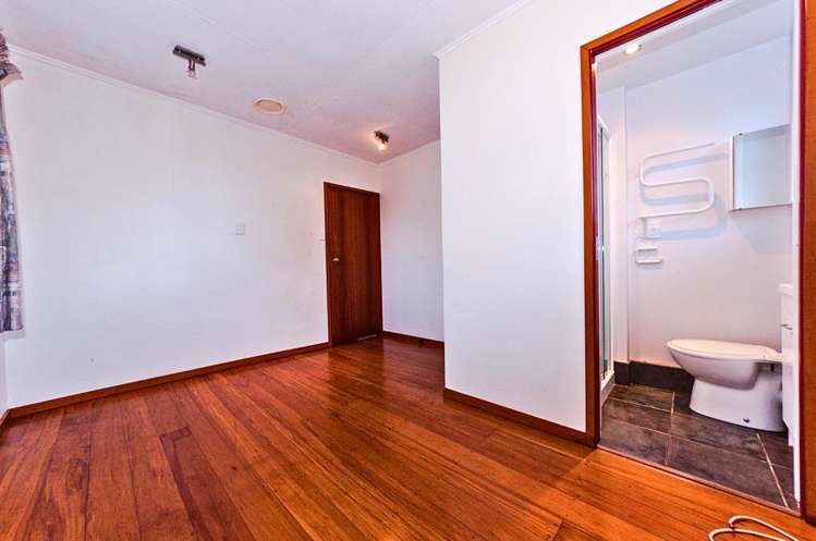 1452 Dominion Road 10044_6