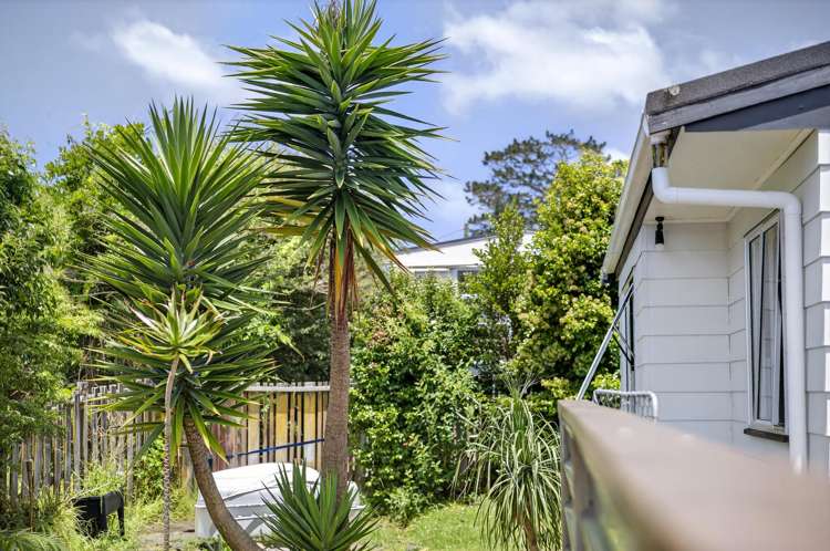 2/32A Helena Street Massey_28