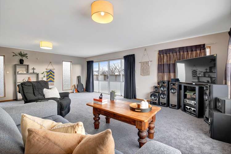 15 Grey Street Normanby_13
