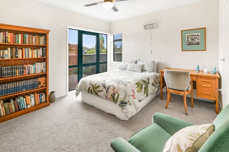 24 Bernard Street Chedworth_11