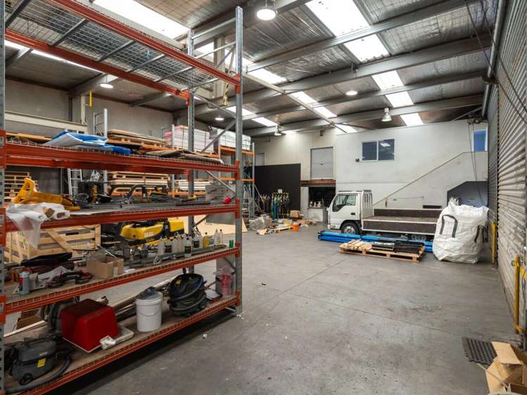 9-11 Paramount Drive Henderson_5