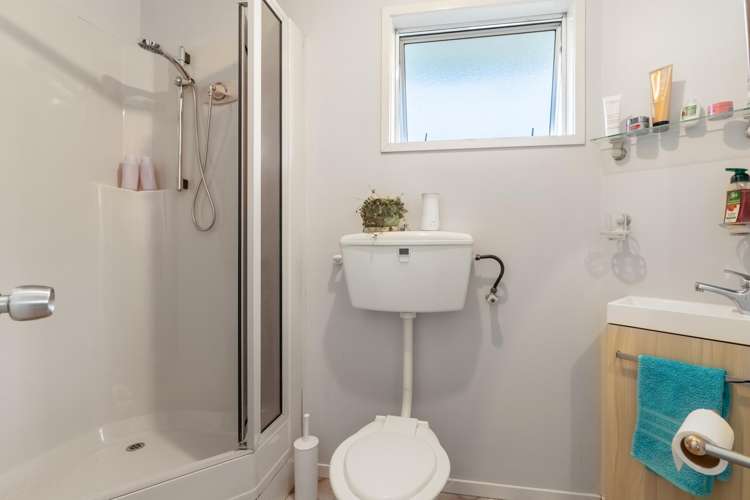 1 Winspear Place Manukau_16