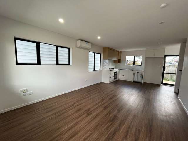 7C Chelburn Crescent Mangere East_1