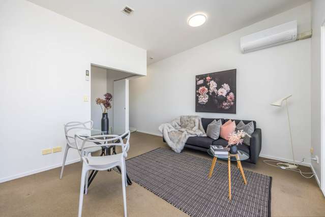 302/10 Flower Street Eden Terrace_2