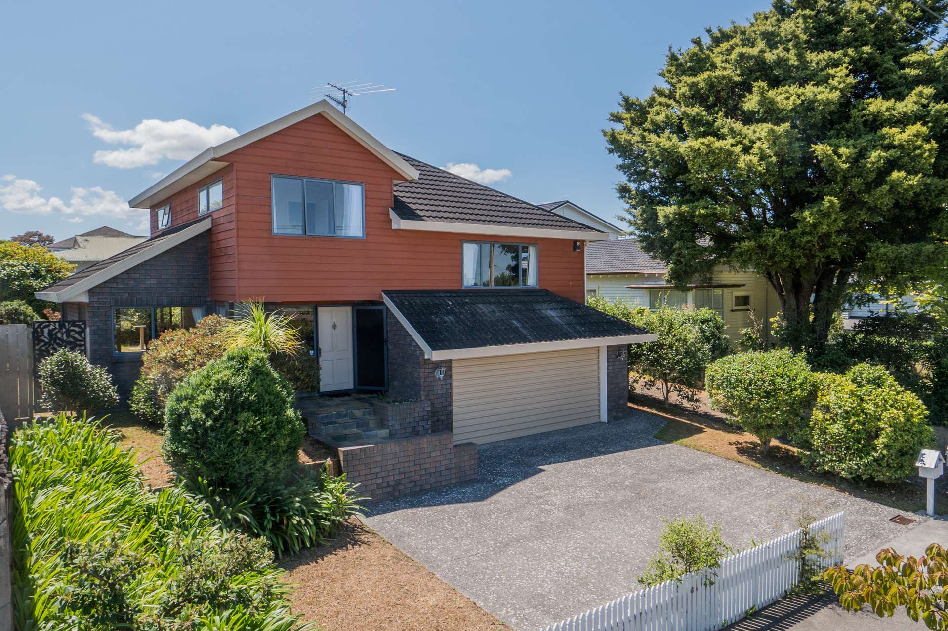 11a Fairholme Avenue Epsom_0