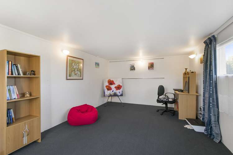 7 Pine Tree Lane Korokoro_17