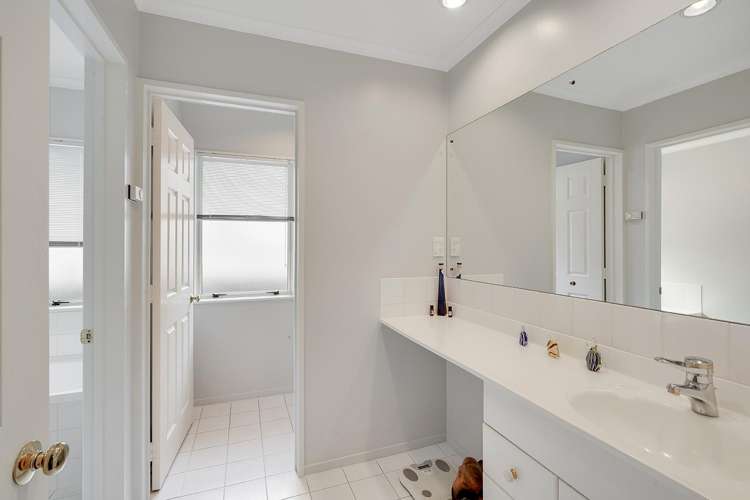 9 Aloma Way Glenview_17