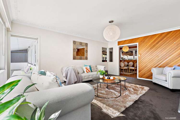 2/599 Glenfield Road Totara Vale_7