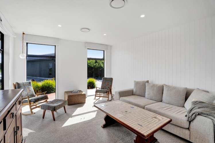 956 Richmond Road Lepperton_12