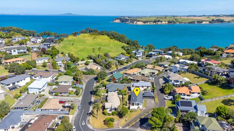 11 Kestrel Heights Arkles Bay_23