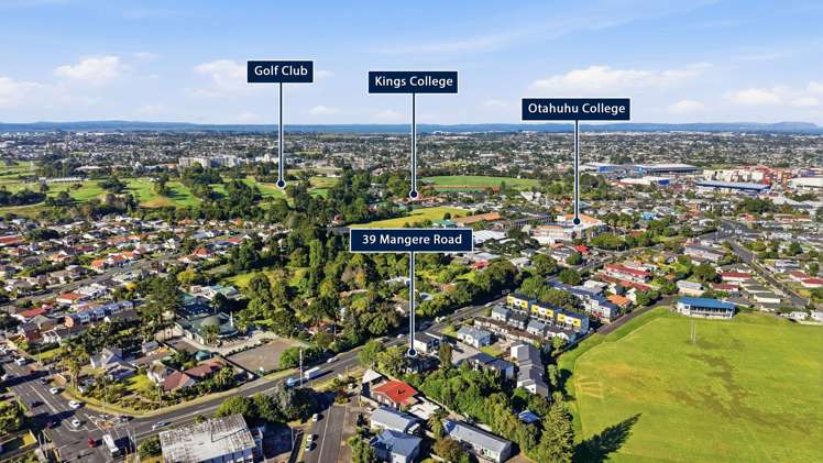 39 Mangere Road_5