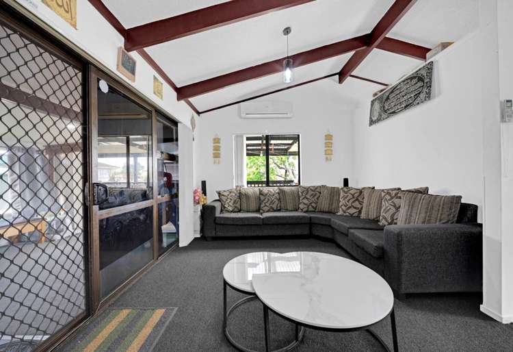 75 Kerrs Road Wiri_17