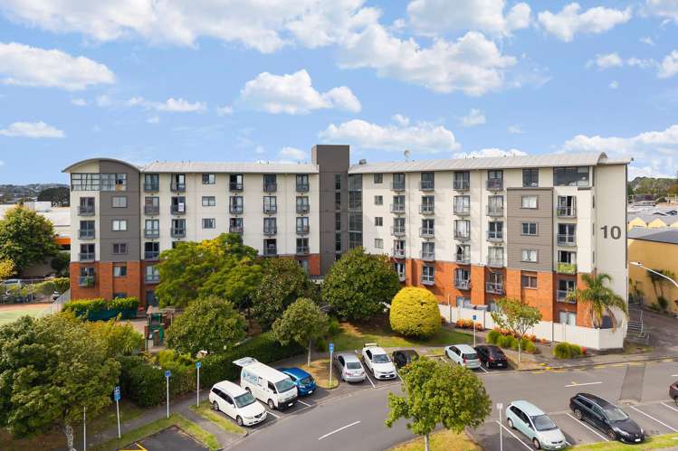 5E/10 Crown Lynn Place_0