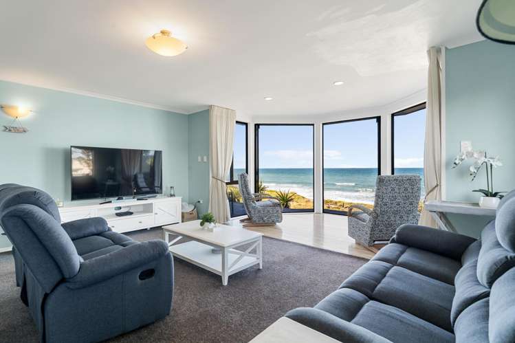 235 Pukehina Parade_4